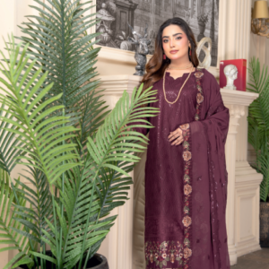 Three-Piece Lawn & Chiffon Embroidered Suit – Graceful & Elegant
